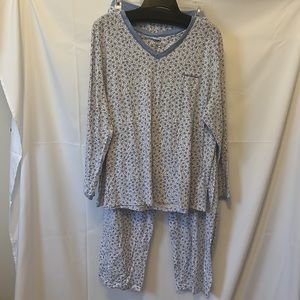 🔴 5 items for $25 Sale! Chaps Blue Floral 2 Piece PJ Set XXL